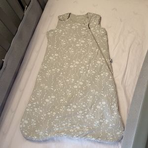 Sleep sack/wearable baby blanket